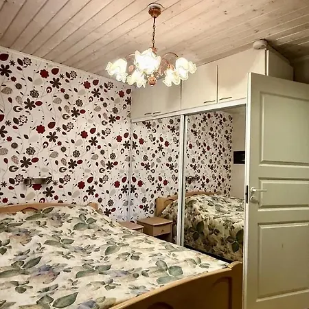 Sopiva Moekki Laehellae Tuurin Kylaekauppaa *