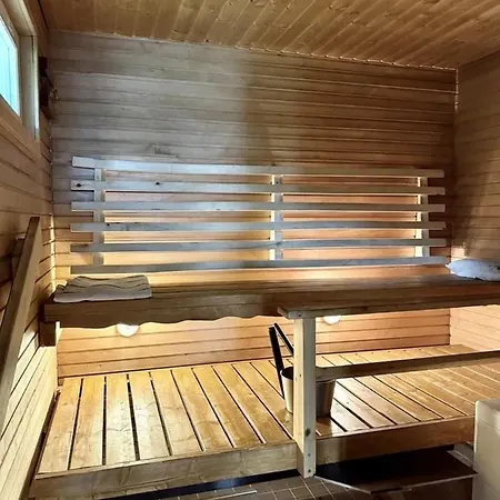 Sopiva Moekki Laehellae Tuurin Kylaekauppaa