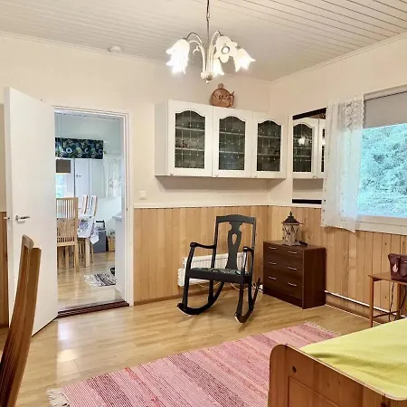 Sopiva Moekki Laehellae Tuurin Kylaekauppaa Hébergement de vacances *