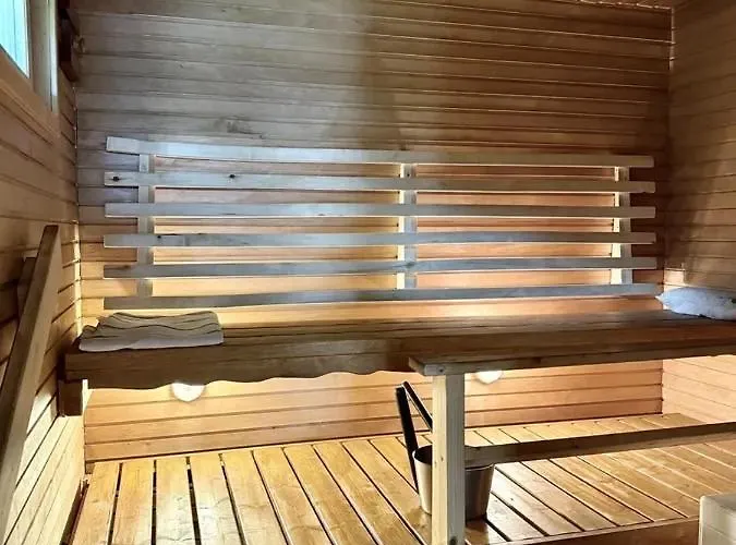 Sopiva Moekki Laehellae Tuurin Kylaekauppaa